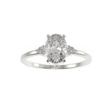 Accent Three stone oval