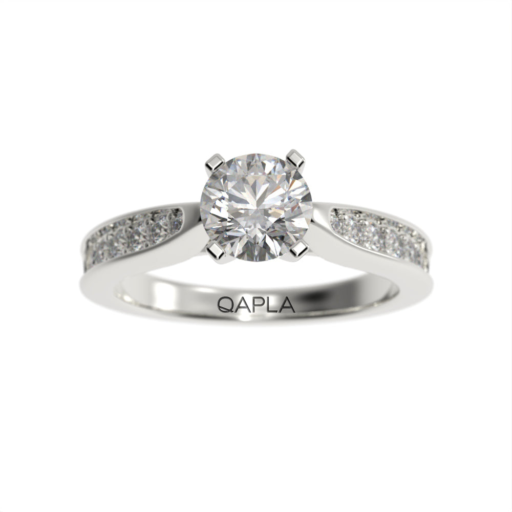 Classical brilliant pave ring