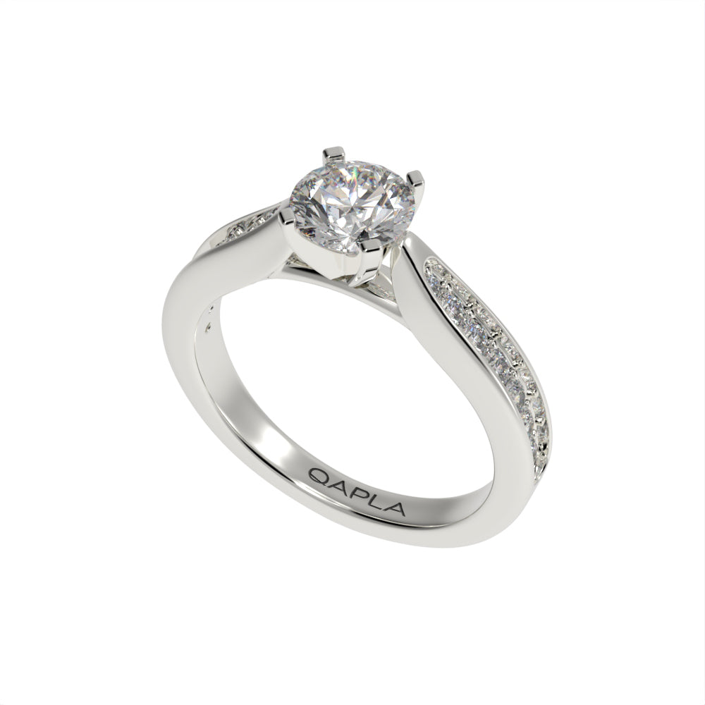 Classical brilliant pave ring
